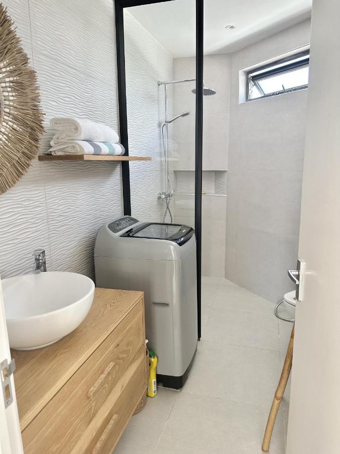 Studio H Grandbay Sea-View Екстериор снимка
