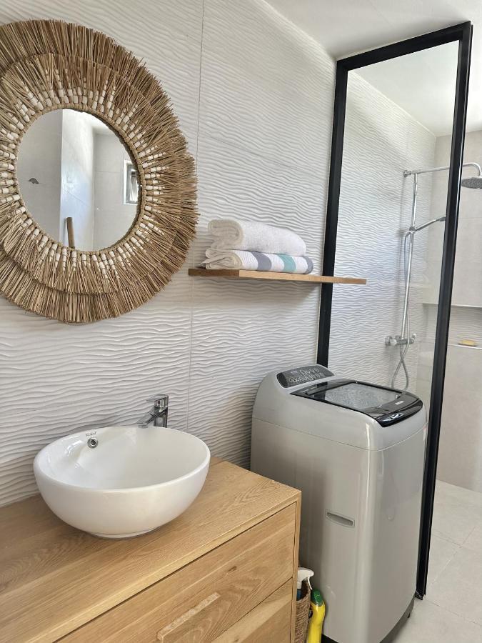 Studio H Grandbay Sea-View Екстериор снимка